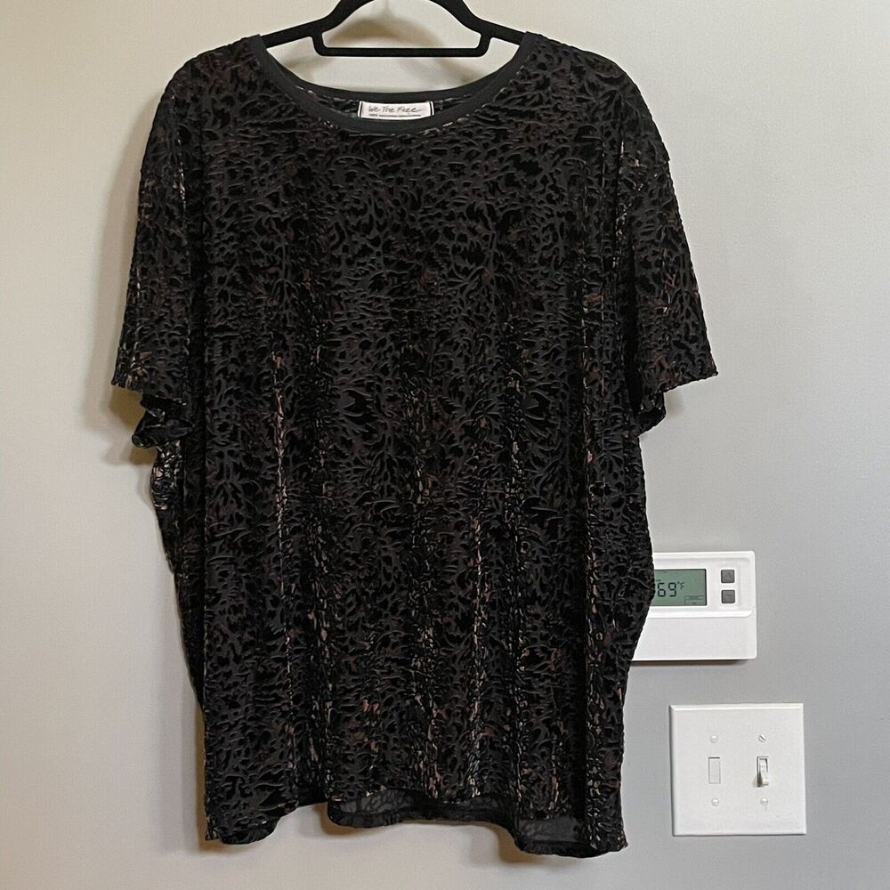We The Free Top Short Sleeve Pullover Flowy Blouse Womens Large EUC